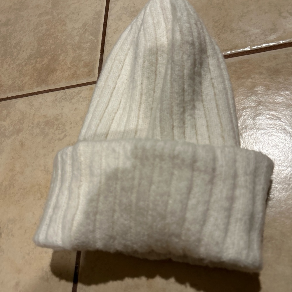 MAEVE Anthropologie Slouchy Beanie Women’s Rib Knit Hat white Warm Soft